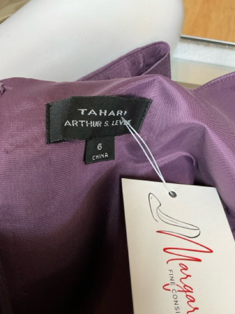Tahari Arthur S. Levine Purple Ruffle Sheath Dress Size 6