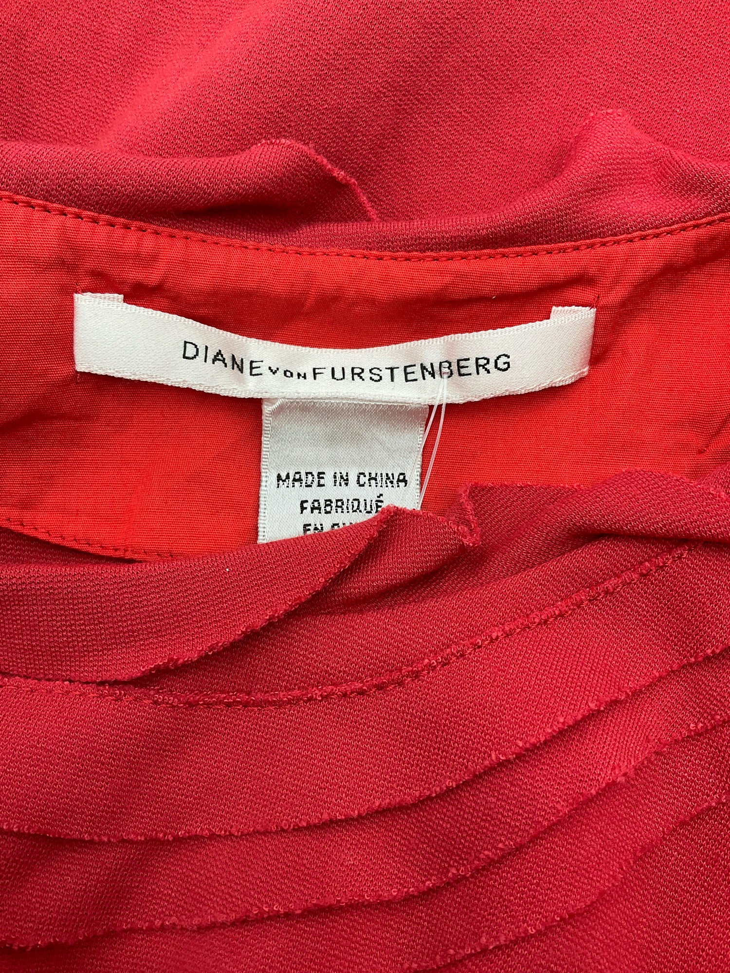 Diane Von Furstenberg Salmon Solid Pre-Owned Ladies Dress - Size Small