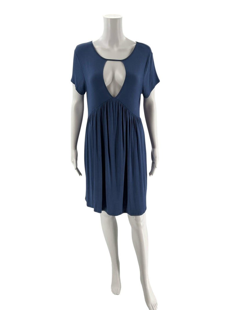 Derek Heart Blue Solid Pre-Owned Ladies New With Tags Dress - Size Large displayed on mannequin with short sleeves and empire waist.