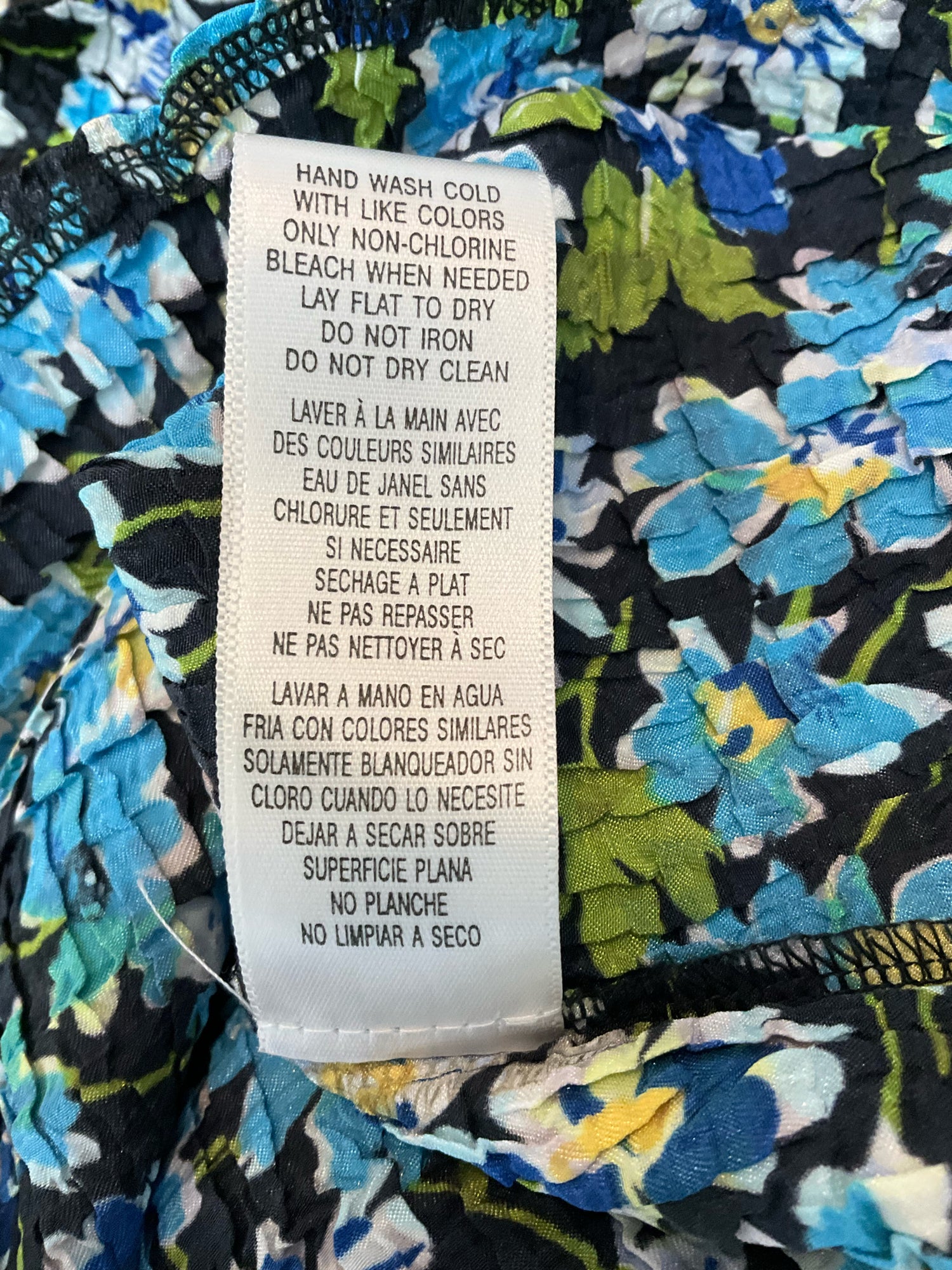Casual Corner Vintage Casual Corner Smocked Popcorn Floral Tank Top | Y2K Sleeveless Blouse | Size Small