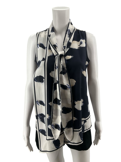 Banana Republic Size XS white/navy Print Pre-Owned Casual Top - Downstairs