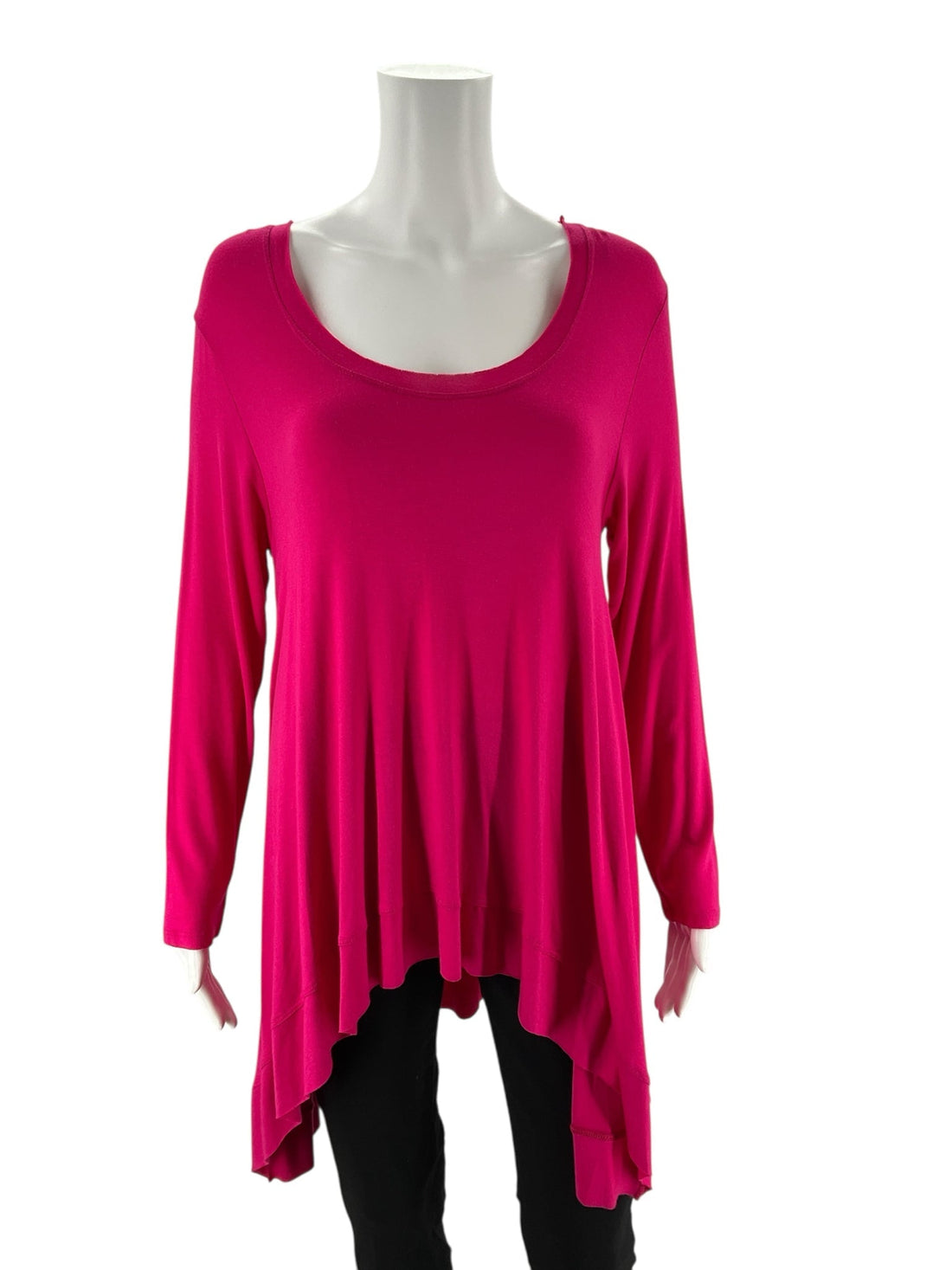 Camilla &amp; Company Pink Solid Pre-Owned Ladies Top - Size Medium - Margaret’s Fine Consignment
