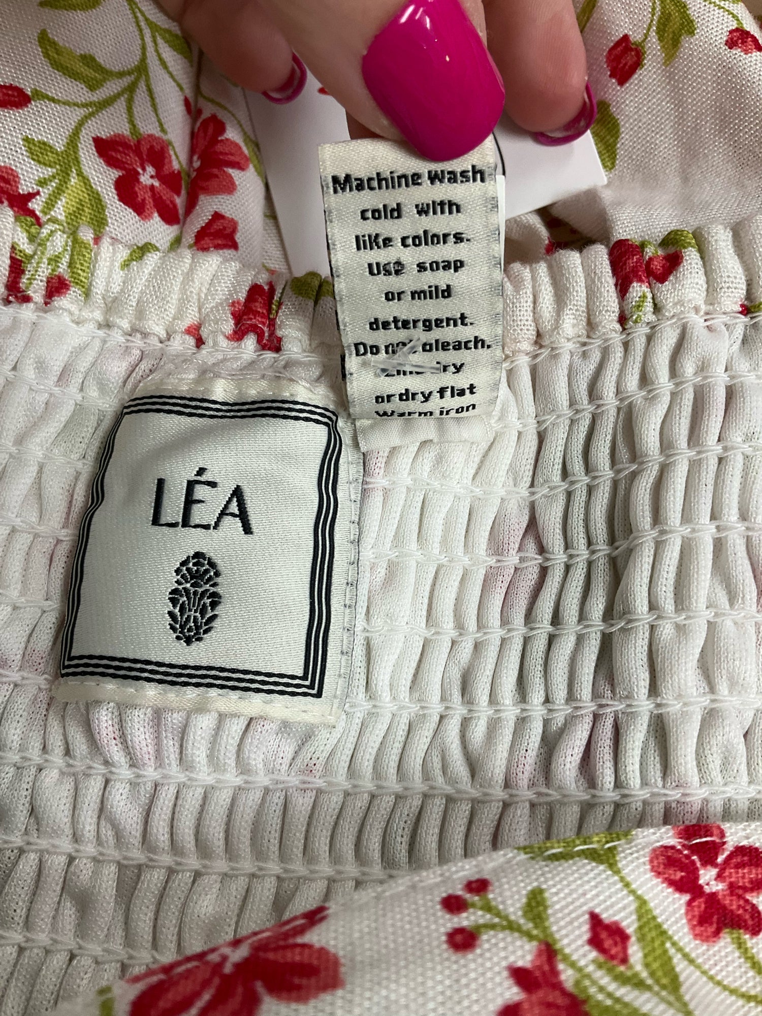 Lea & Nicole Size 1X white/red/green Floral Pre-Owned Ladies New With Tags Dress Margaret's Fine Consignment Lea & Nicole Size 1X white/red/green Floral Pre-Owned Ladies New With Tags Dress Margaret's Fine Consignment