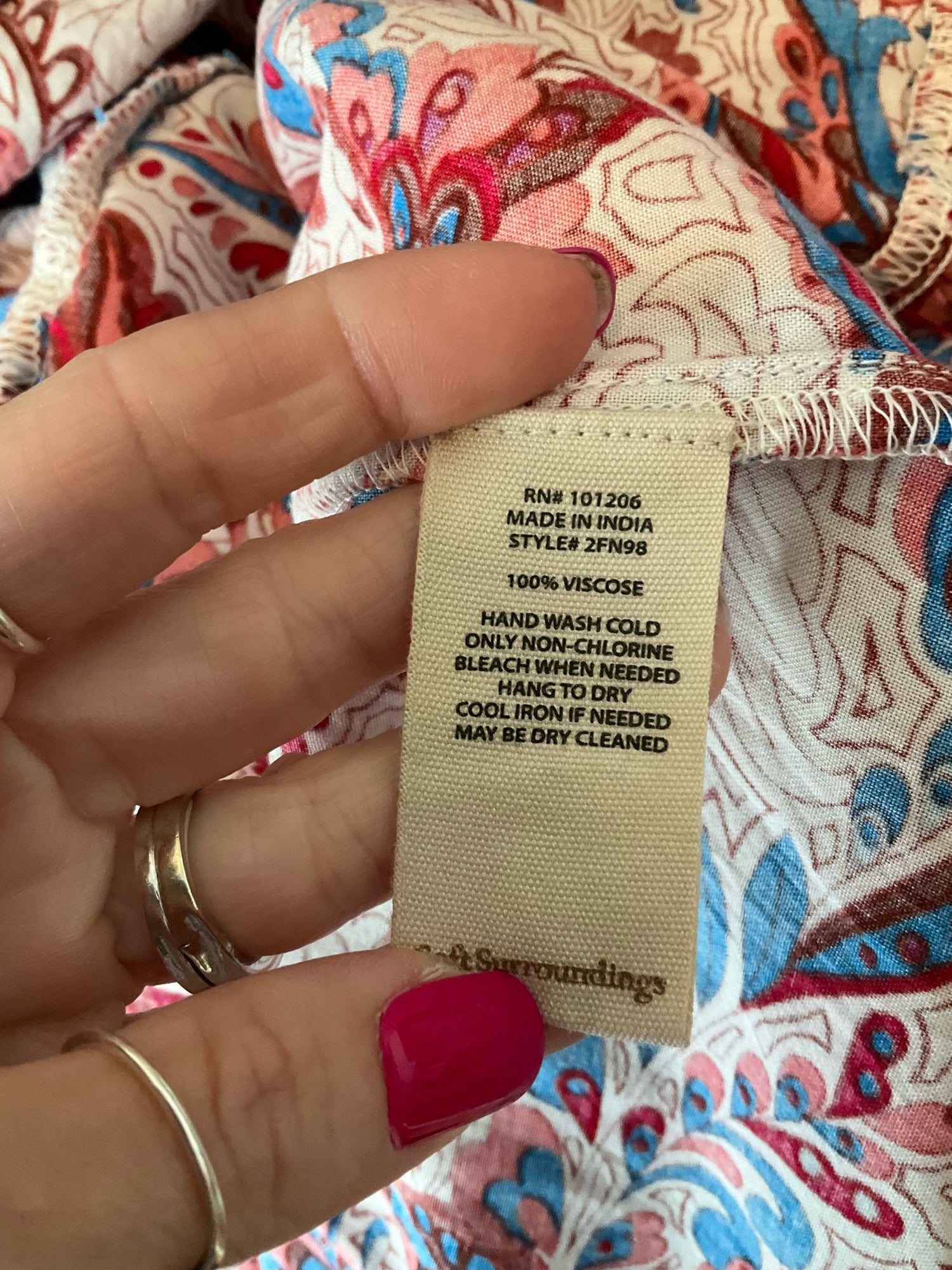Soft Surroundings Tan/Red/Blue Boho Delphine Paisley Tiered Midi Dress Boho Cap Sleeve Size Large - Size L