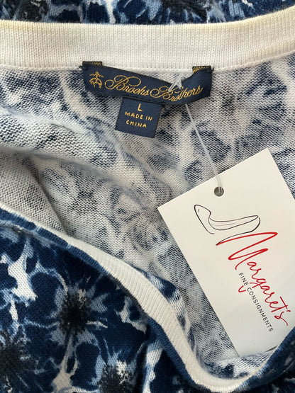 Brooks Brothers navy and white floral knit top, size large, featuring a pullover design and sweater tee style.