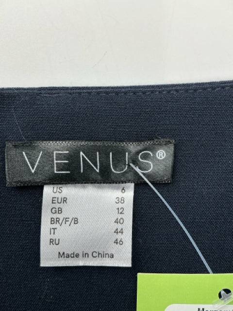 Venus Skirt Size 6 - Margaret’s Fine Consignment
