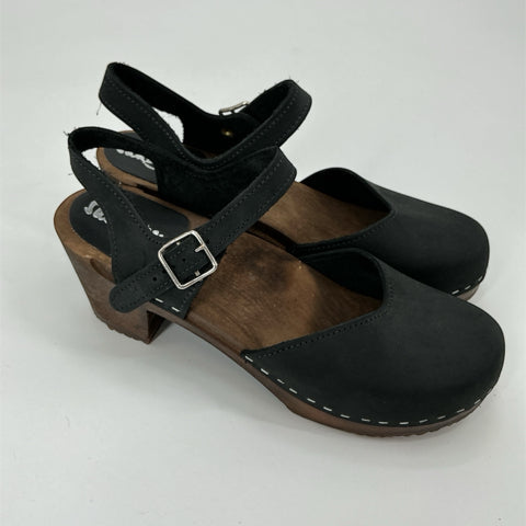 Sandgrens Black/Brown Clog Sandals Size 9