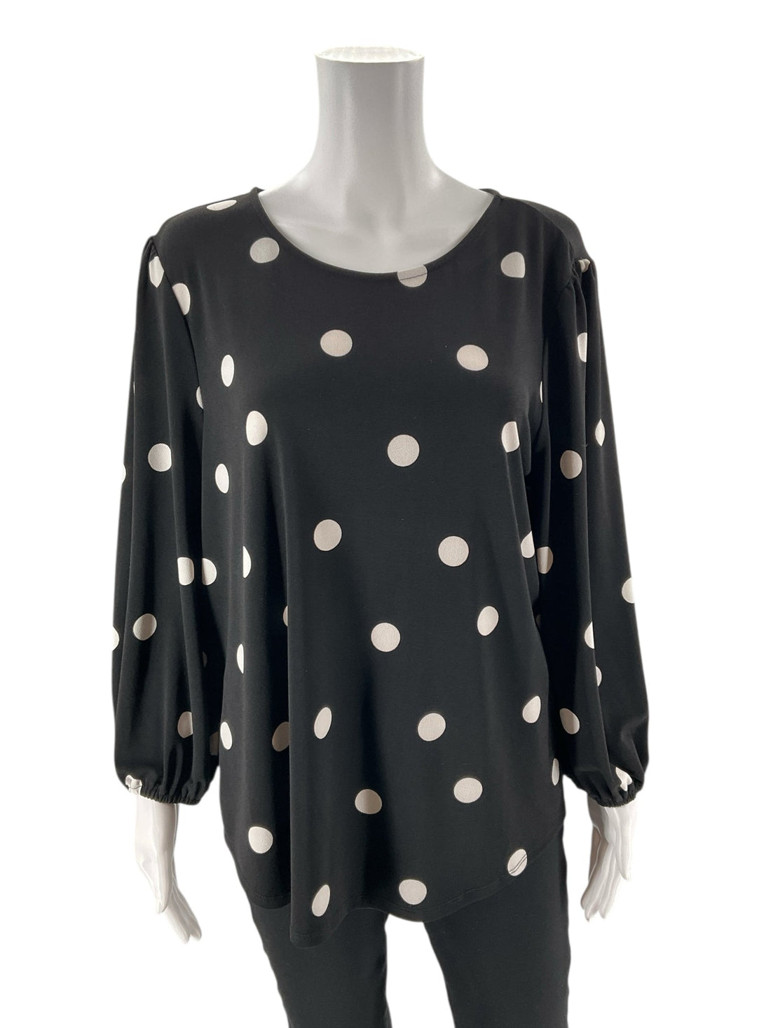 Adrianna Papell black and white polka dot casual top, pre-owned, size XL, featuring a stylish and versatile design.
