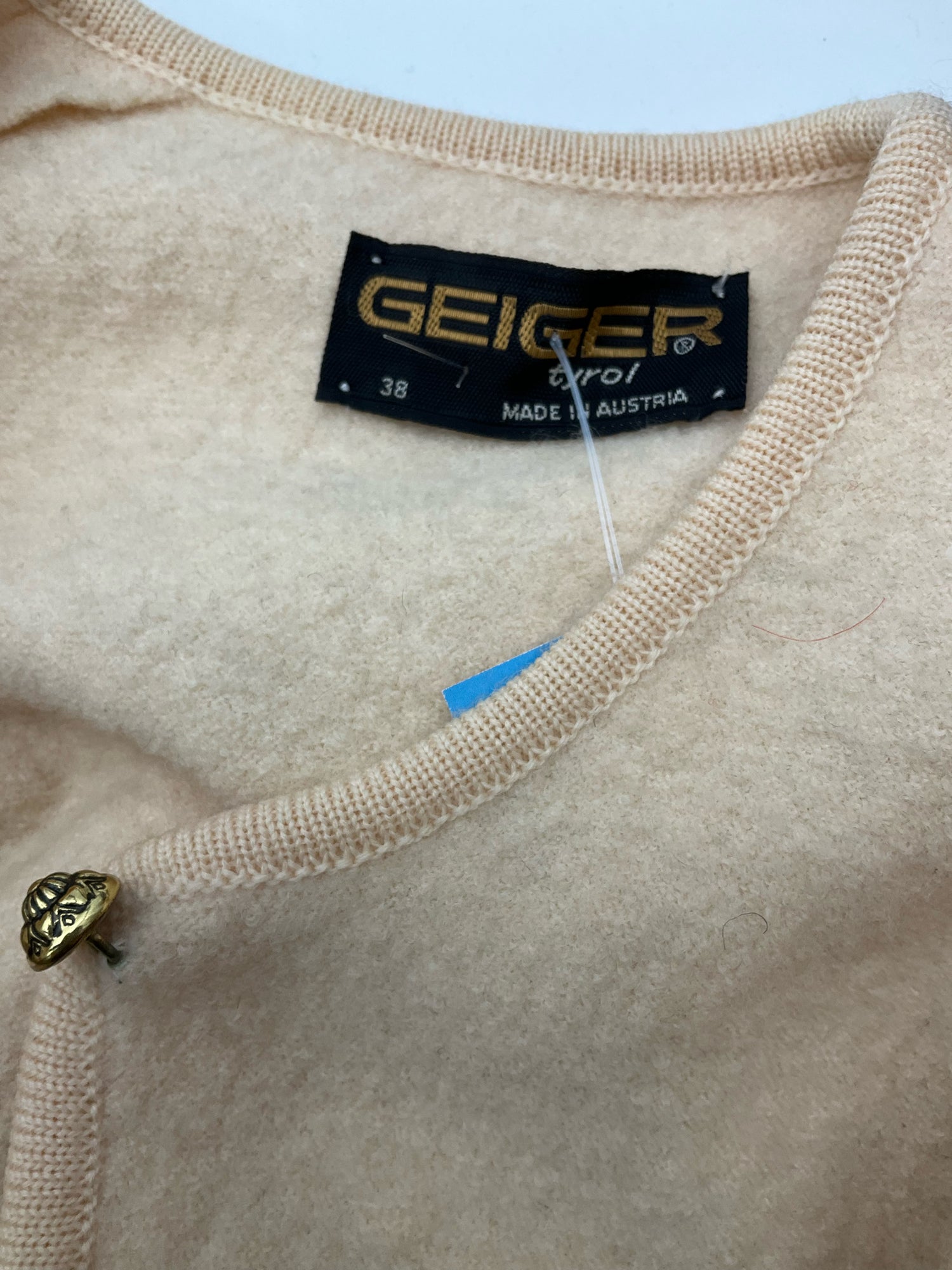 Geiger Cream Solid Pre-Owned Ladies Jacket - Size 6 - Margaret’s Fine Consignment