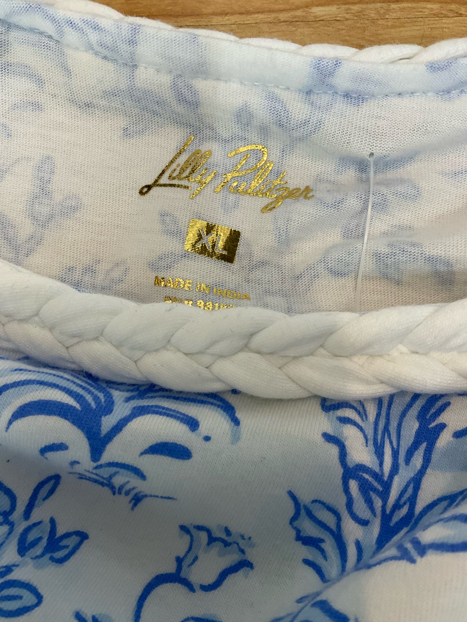 Lilly Pulitzer Marlowe Top XL Toile Me About It Giraffe Print Braided Neckline