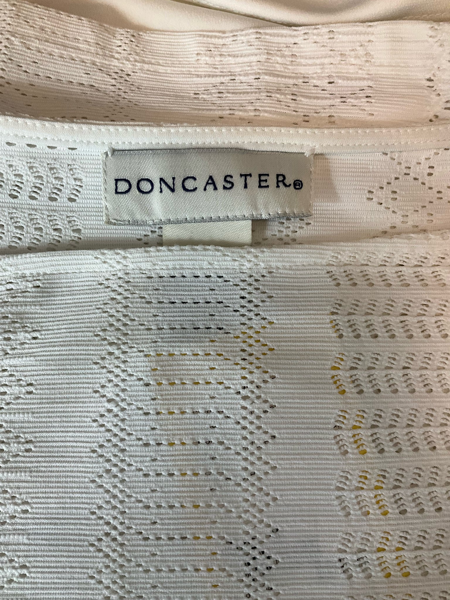 Doncaster White Textured Openwork Knit Top 3/4 Sleeve Size Medium