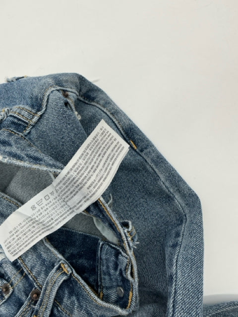 Abercrombie &amp; Fitch amp; Mom Jean High Rise Distressed Raw Hem Jeans Size 26 - ONLINE ONLY