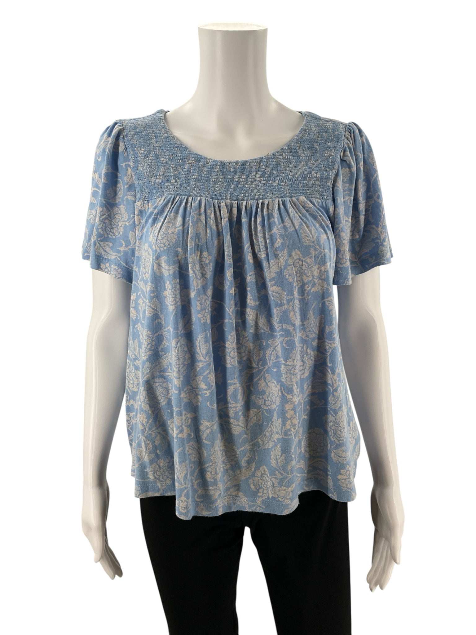 Lucky Brand Blue/White Floral Pre-Owned Ladies Top - Size Small Petite