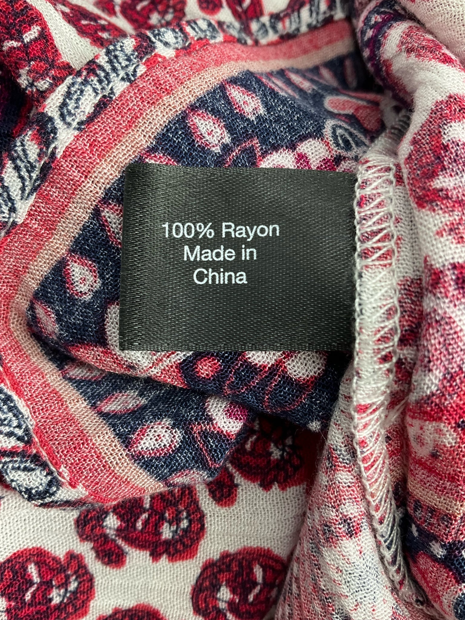 Lane Bryant Red/White/Navy Print Pre-Owned Casual Top - Size 14/16 - Margaret’s Fine Consignment