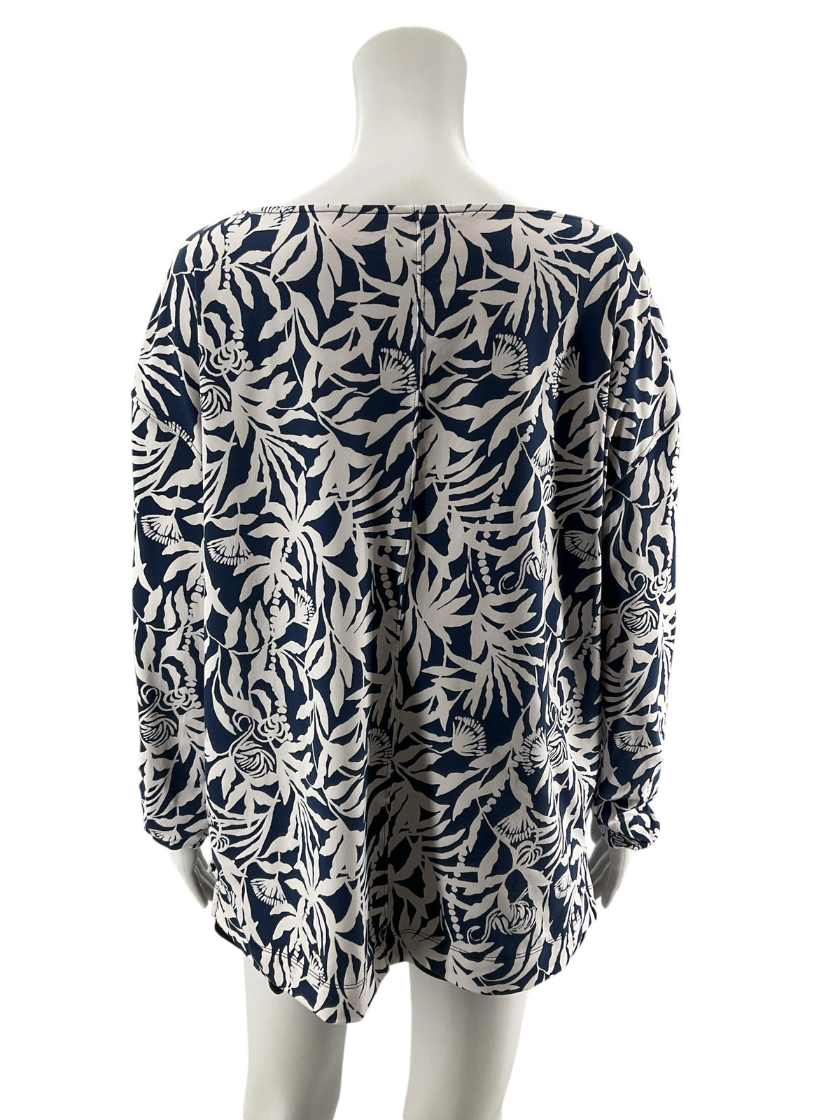 Lilly Pulitzer Loro Top In The Vias Navy Floral Print Boat Neck Blouse | Large