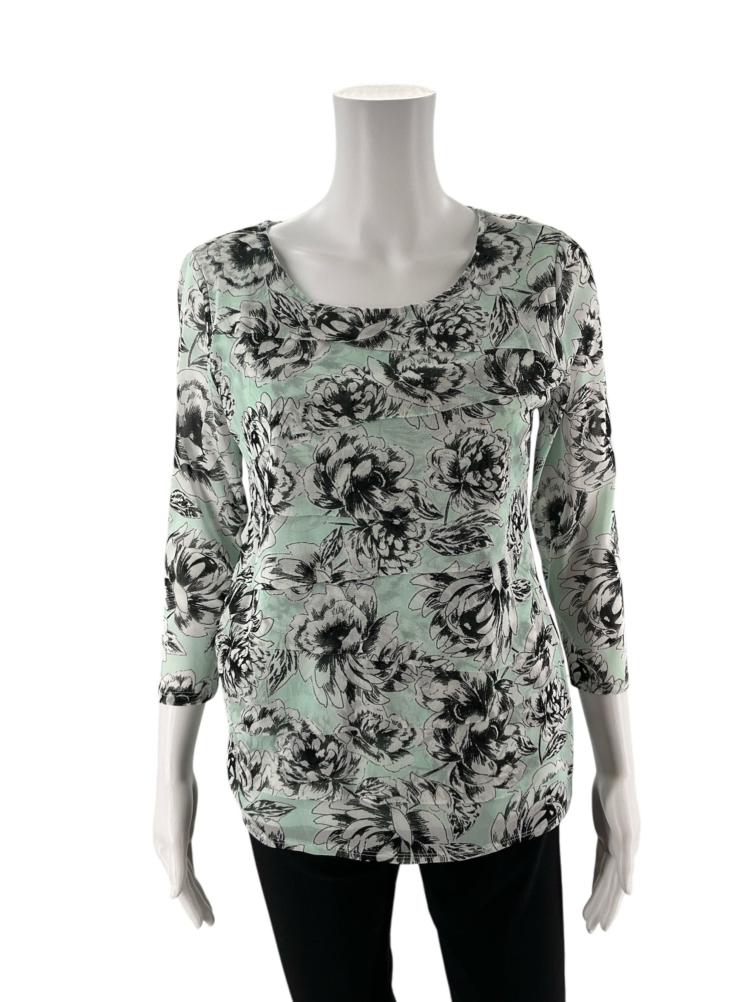 Alfani aqua and black floral blouse, scoop neck, pullover style, casual top in size medium for women.