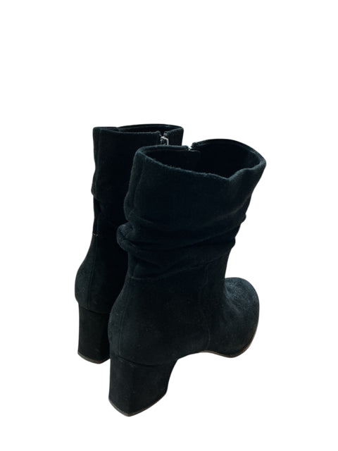 LAmourDesPieds Black Suede Pre-Owned Ladies Booties - Size 9.5 - Margaret’s Fine Consignment