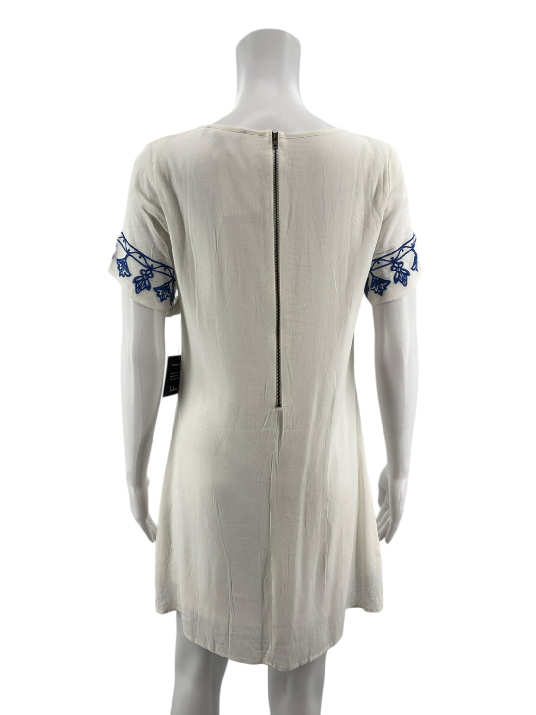 Lulus White/Blue Embroidered Pre-Owned Ladies New With Tags Dress - Size Small