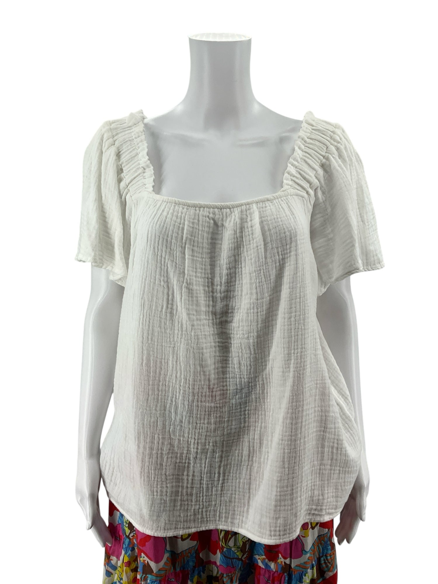 BeachLunchLounge White Crinkle Gauze Flutter Sleeve Boho Top | Size Small