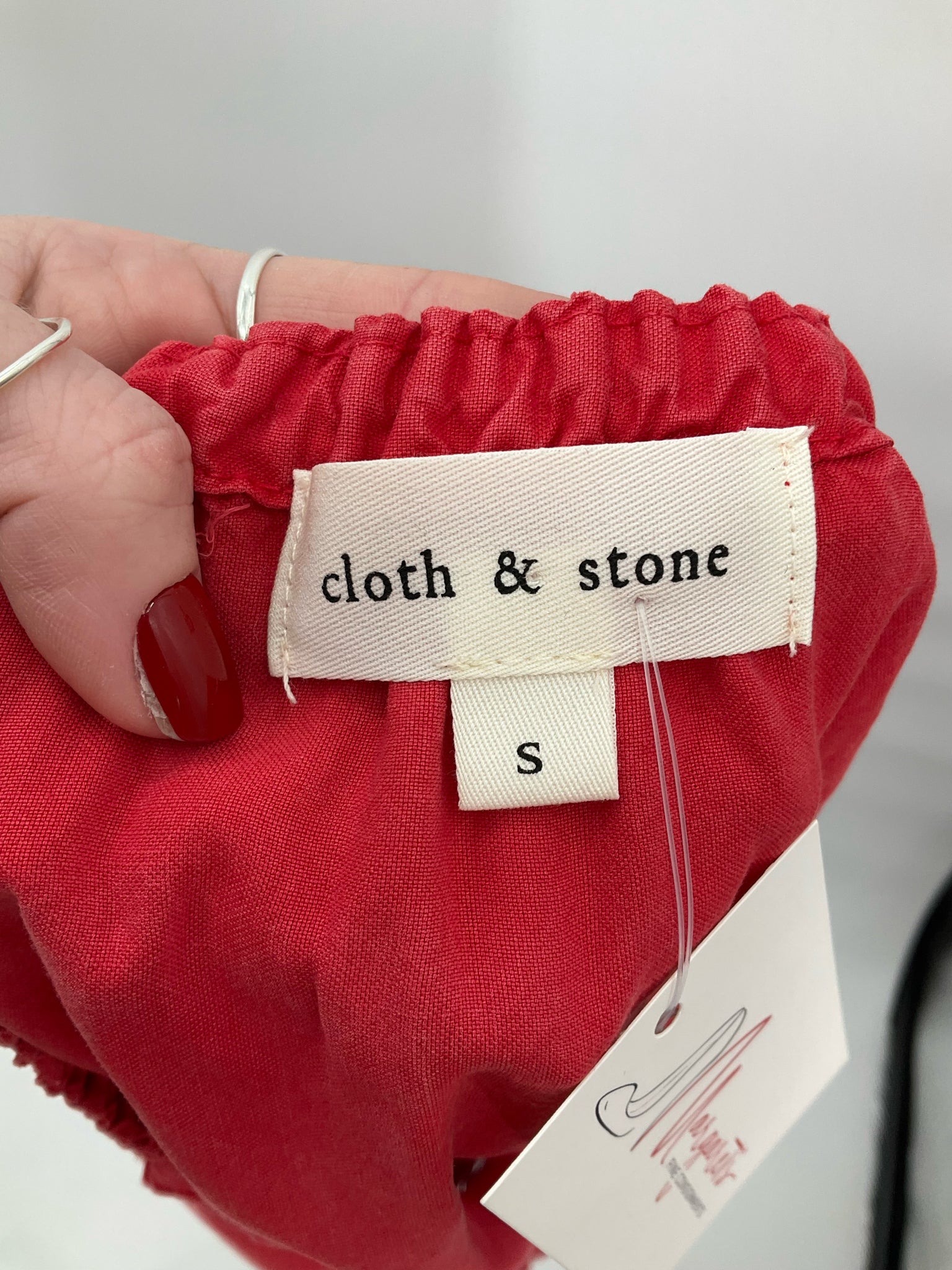 Cloth &amp; Stone Red Sleeveless Cloth &amp;amp; Stone Red Tencel Shirred V-Neck Tank Top Size Small - Size S