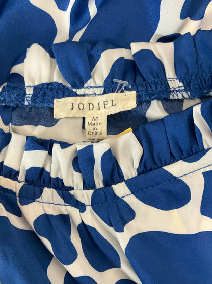 Jodifl white/blue Boho Blue &amp; White Giraffe Print Tiered Babydoll Mini Dress Size Medium - Size M
