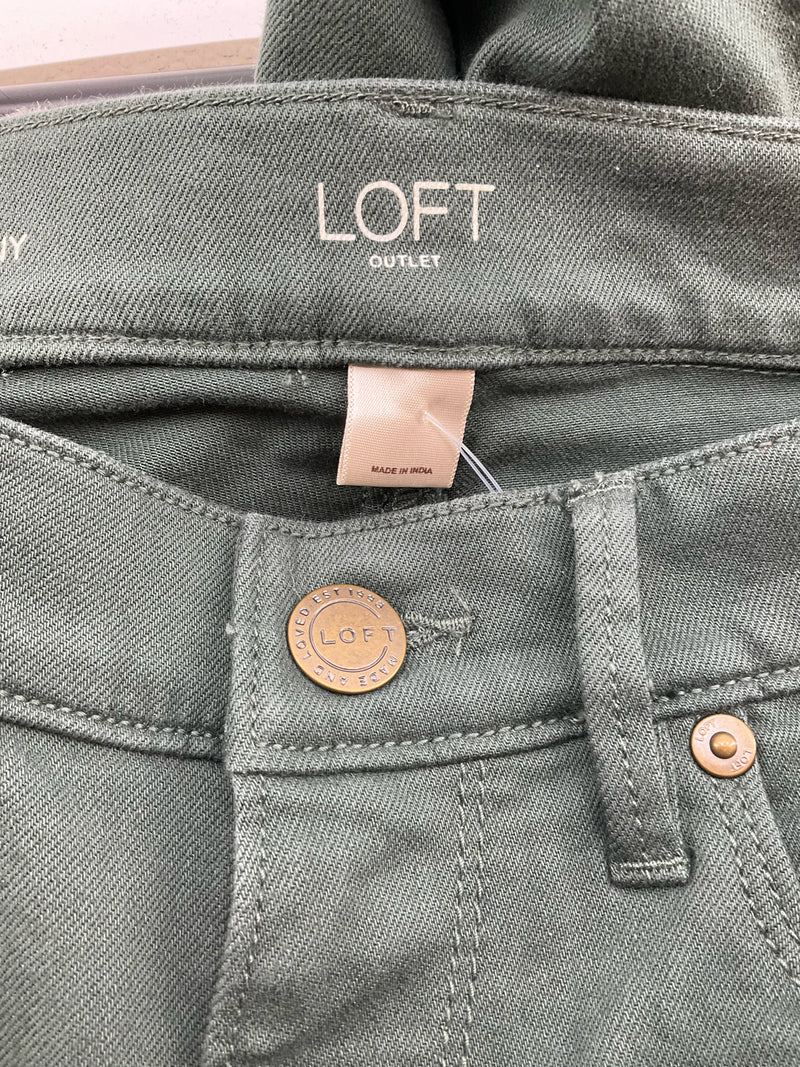 Loft Green Solid Pre-Owned Ladies Pants - Size 0