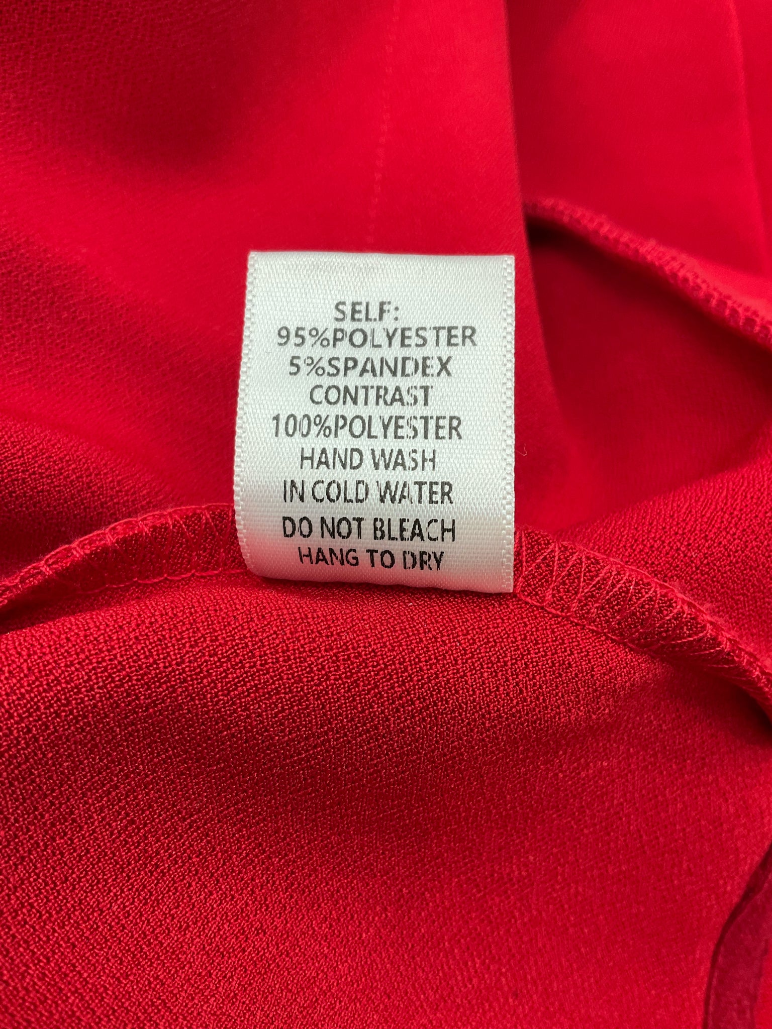 Joh Red Solid Ladies Pre-Owned 2PC Ensemble - Size Small