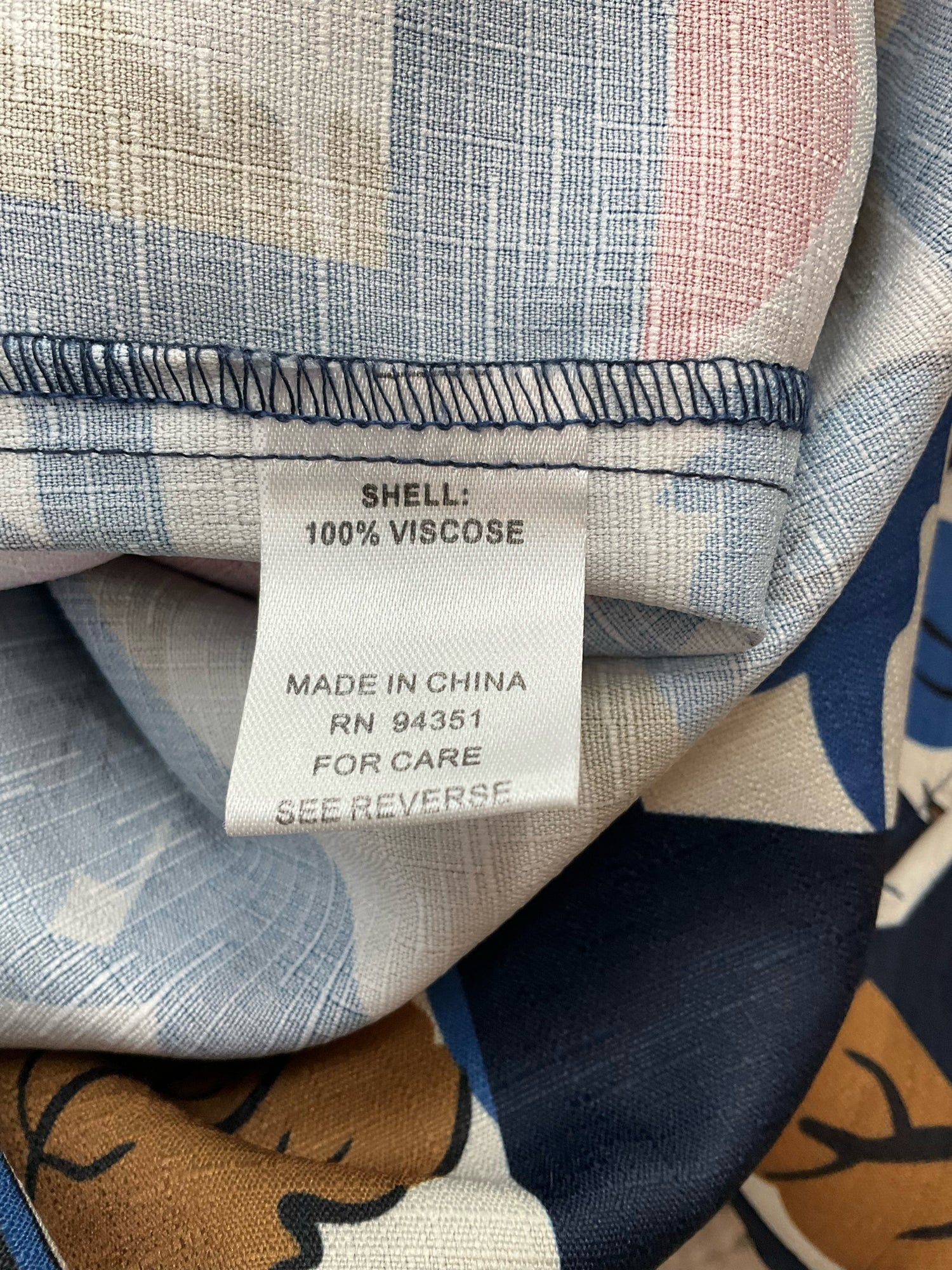 Jade Navy/White/Pink/Brown Print Pre-Owned Ladies Top - Size Medium