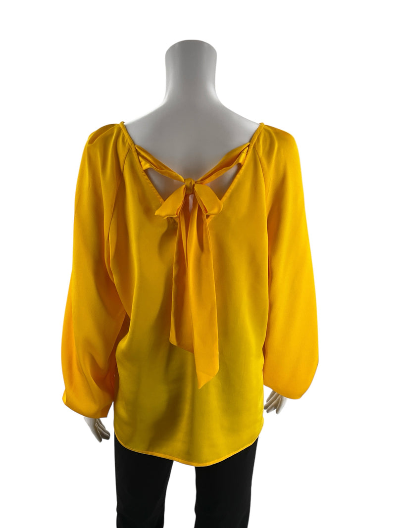 Nine West Yellow Solid Pre-Owned Ladies Top - Size Medium