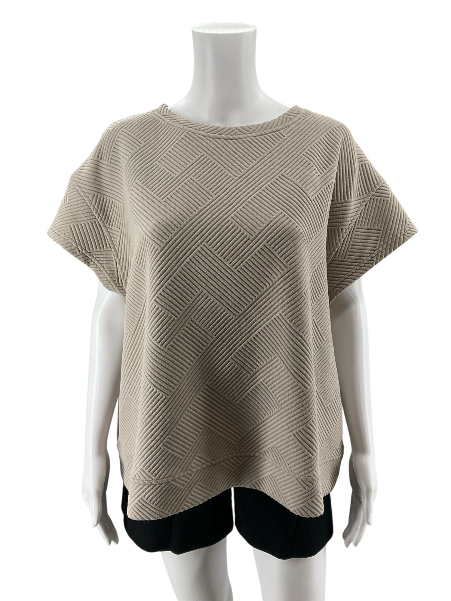 See and Be Seen Tan Geometric Jacquard Dolman Sleeve Top Size Medium