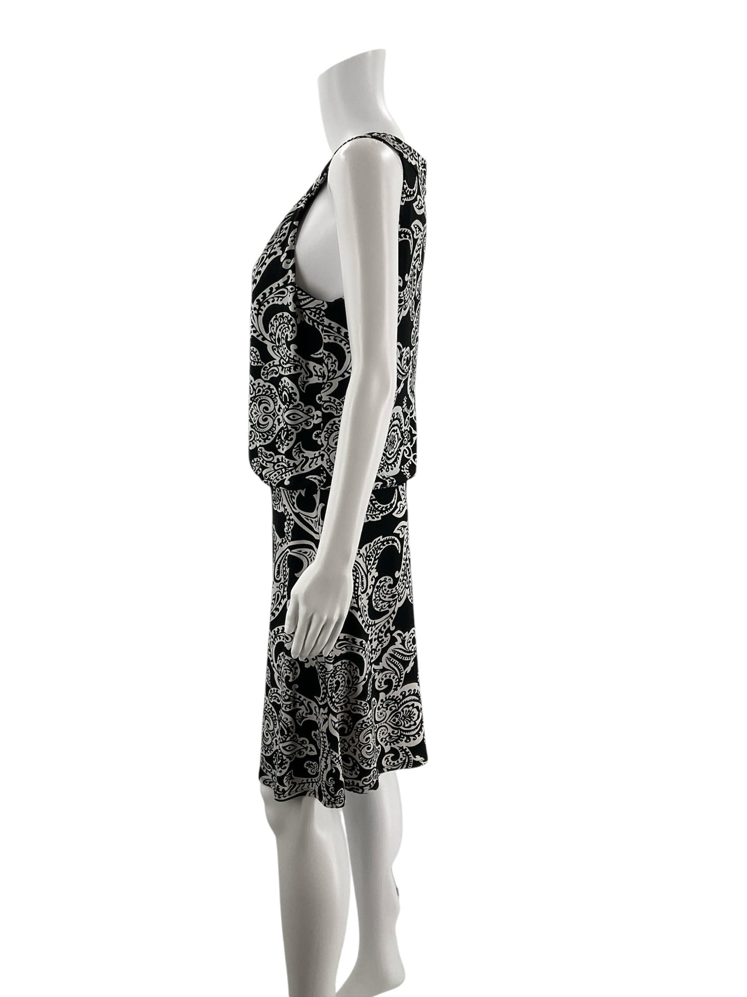 White House Black Market Black/White Print Pre-Owned Ladies Dress - Size 8 - Margaret’s Fine Consignment