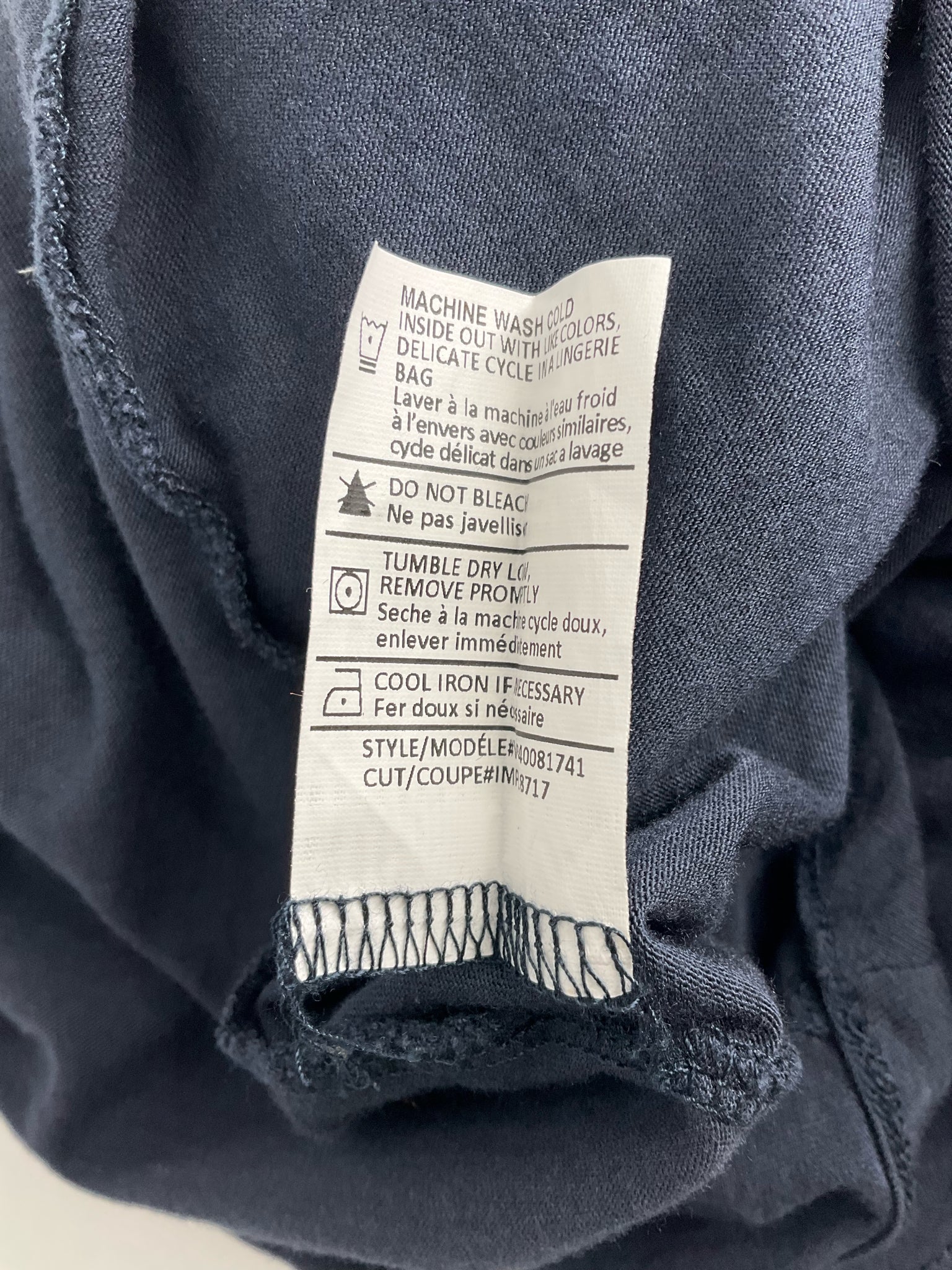 Vince - Navy Solid Pre-Owned Ladies Casual Top - Size Small