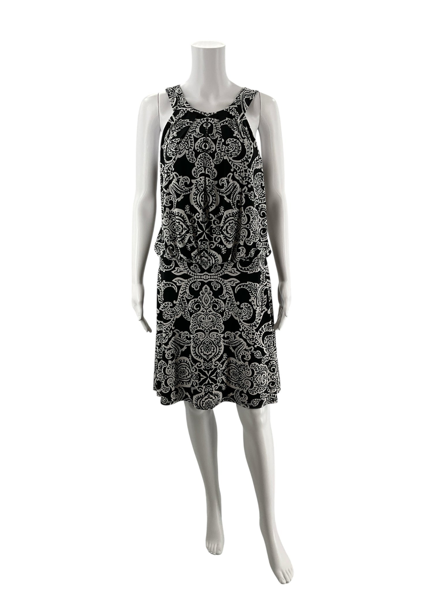 White House Black Market Black/White Print Pre-Owned Ladies Dress - Size 8 - Margaret’s Fine Consignment