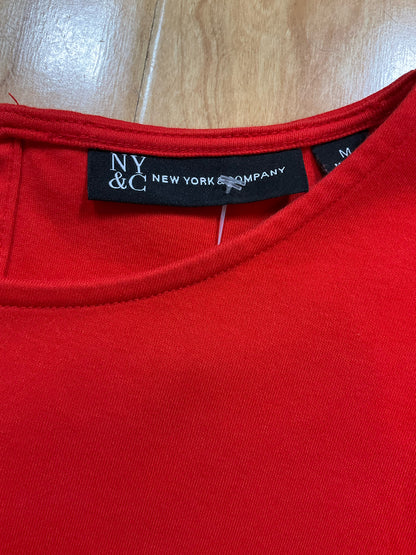 New York &amp; Co Size M Red Solid Pre-Owned Ladies Dress