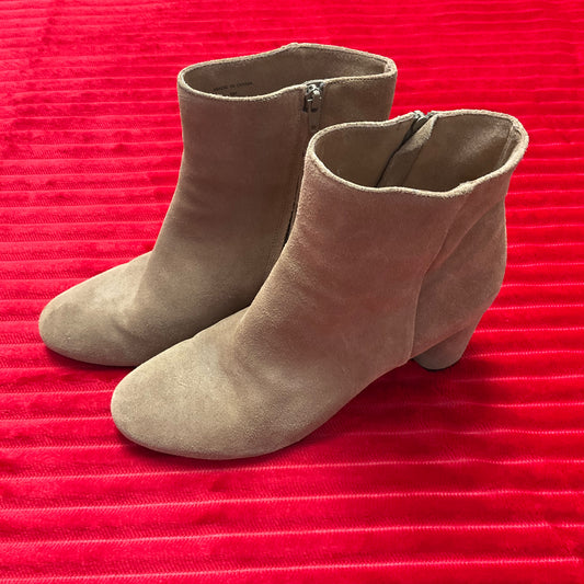 Banana Republic Shoe Size 8 Camel suede booties