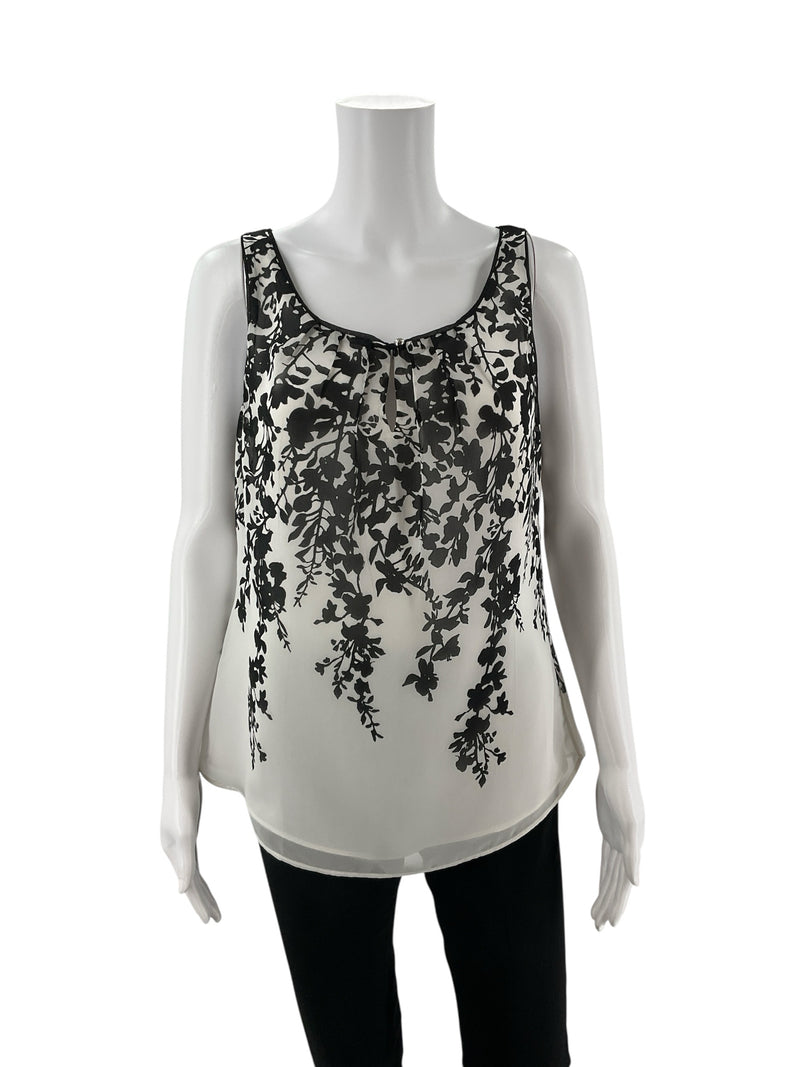 White House Black Market White/Black Floral Pre-Owned Ladies Top - Size Small