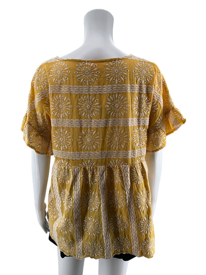 Entro Mustard Yellow Boho Eyelet Embroidered Flutter Sleeve Top Size Large - ONLINE ONLY