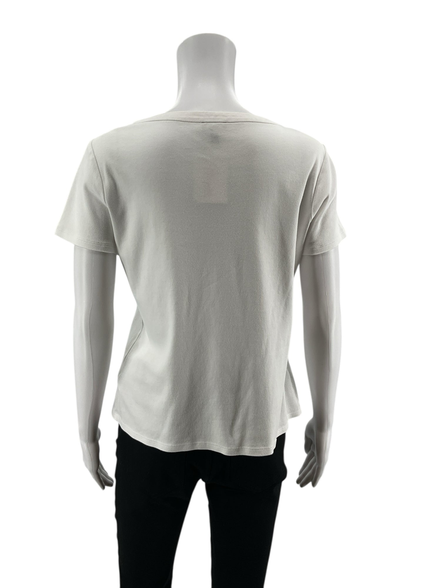 Talbots White Solid Pre-Owned Ladies Casual Top - Size Medium Petite - Margaret’s Fine Consignment
