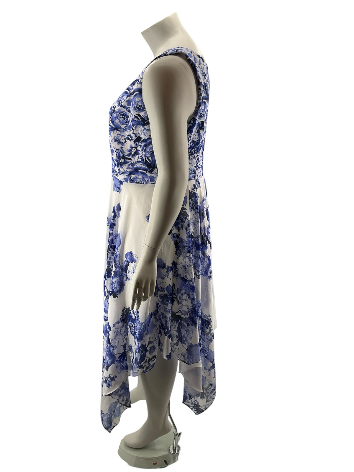 Signature by White Bee Blue &amp; White Floral Handkerchief Hem Dress Size 18W - ONLINE ONLY