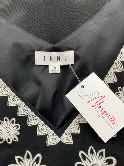 THML Black/Cream Embroidered Pre-Owned Ladies Dress - Size Small - ONLINE ONLY