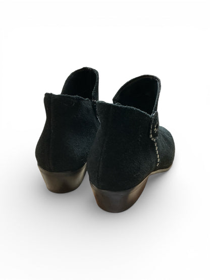 Jack Rogers Black Suede Pre-Owned Ladies Booties - Size 9 - Margaret’s Fine Consignment