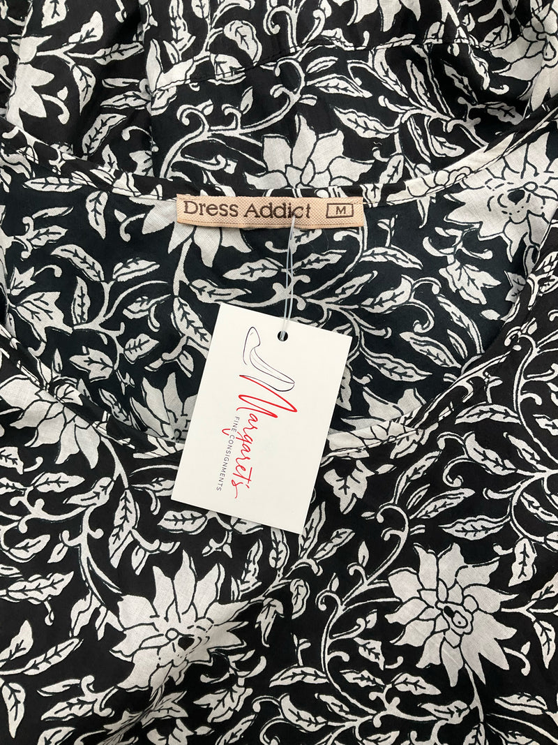 Dress Addict Black/White Floral Pre-Owned Ladies Dress - Size Medium