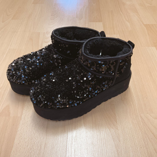 Ugg Shoe Size 10 Black Sequins Boots