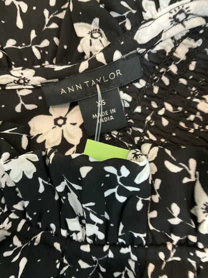 Ann Taylor Black, White Floral Smocked Ruffle Mock Neck Blouse - Size XS - ONLINE ONLY