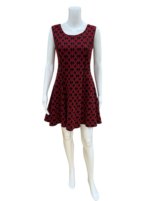 Paper Crane Size S red/black Print Dress