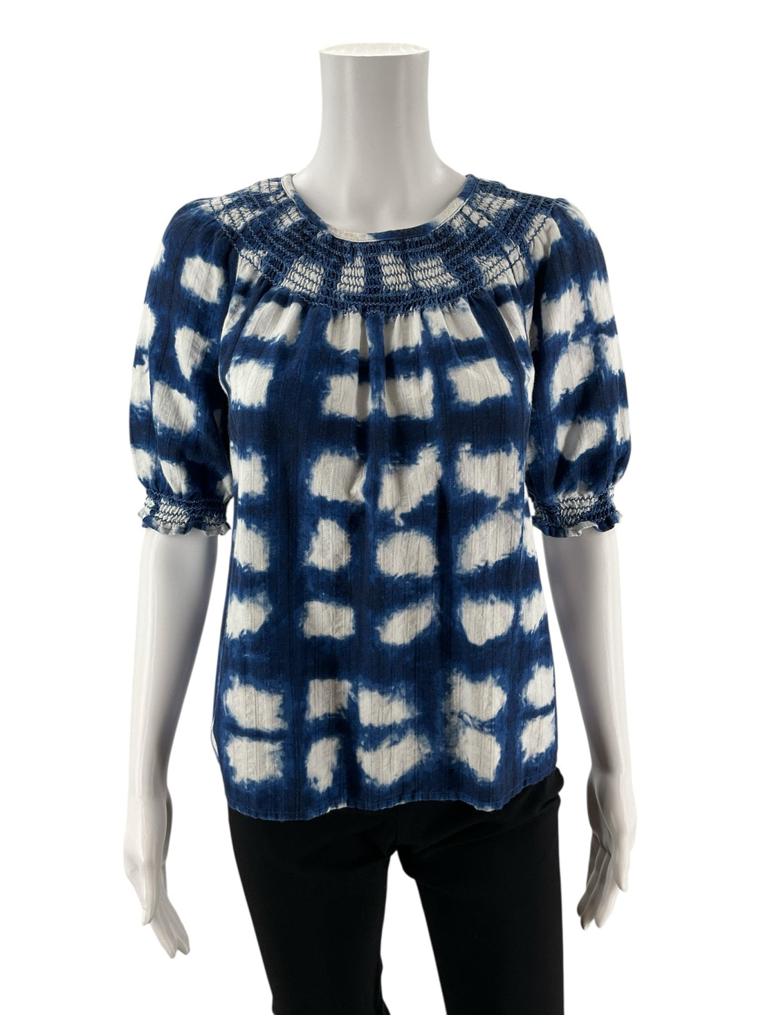 Sonoma Blue/White Print Pre-Owned Ladies Top - Size Medium Petite - Margaret’s Fine Consignment