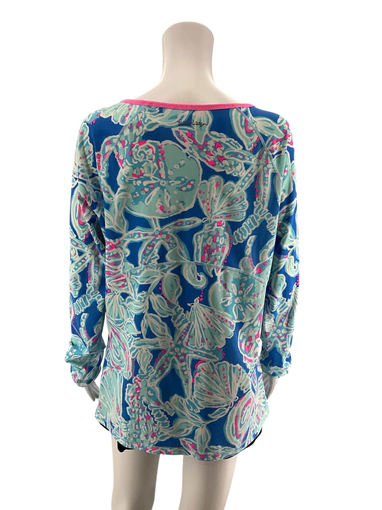 Lilly Pulitzer Size XL white/blue/pink seashells Ladies Casual Top - Downstairs