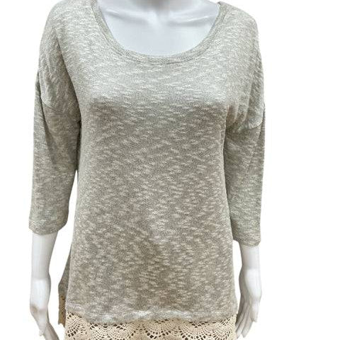 Gibson Latimer Gray/Cream Lace Pre-Owned Ladies Top - Size Medium - Margaret’s Fine Consignment
