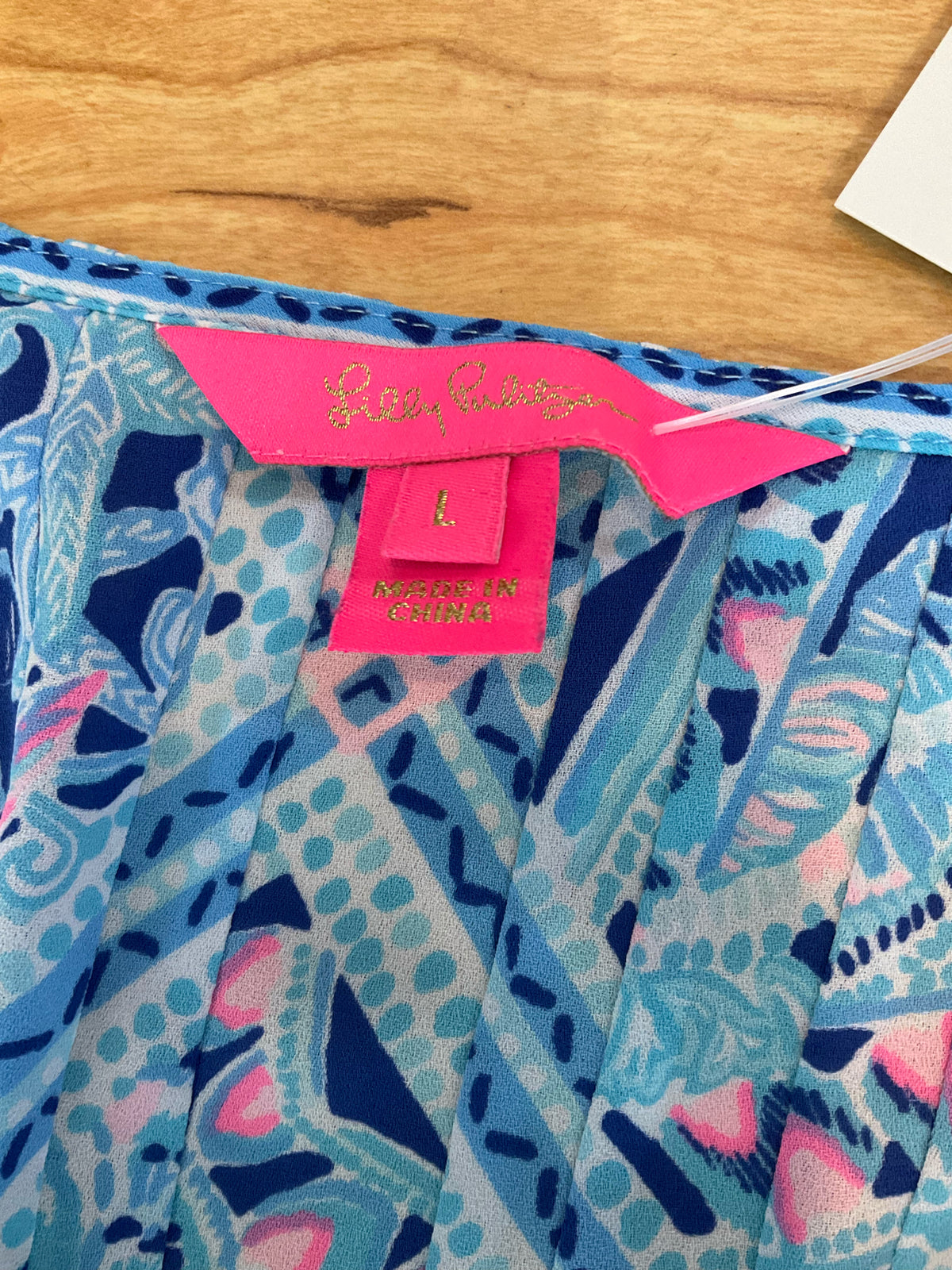 Lilly Pulitzer Size L Blue/Aqua/Pink/White Pre-Owned Ladies Tops