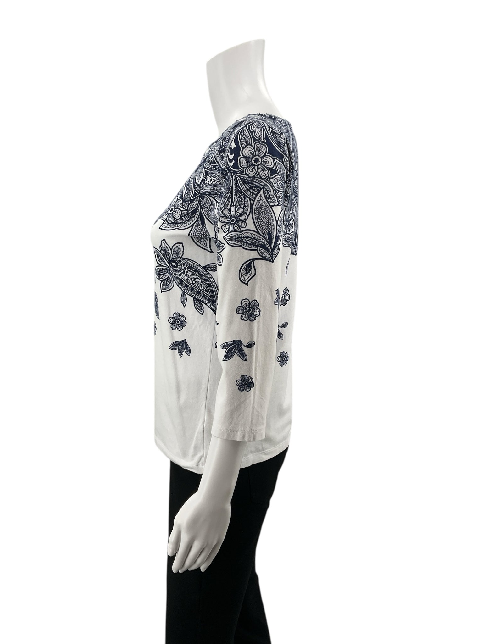 Talbots Navy/White Floral Pre-Owned Ladies Casual Top -  Size Small Petite